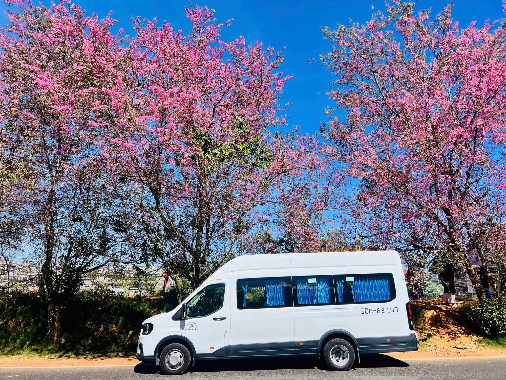 Thuê Xe 18 Chỗ Đời Mới – Giải Pháp Di Chuyển Hoàn Hảo Từ Cho Thuê Xe Huy Đạt